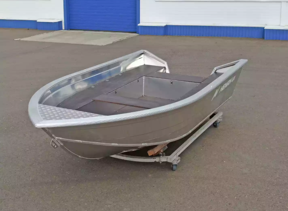 Алюминиевая лодка  Неман-420 в Костроме