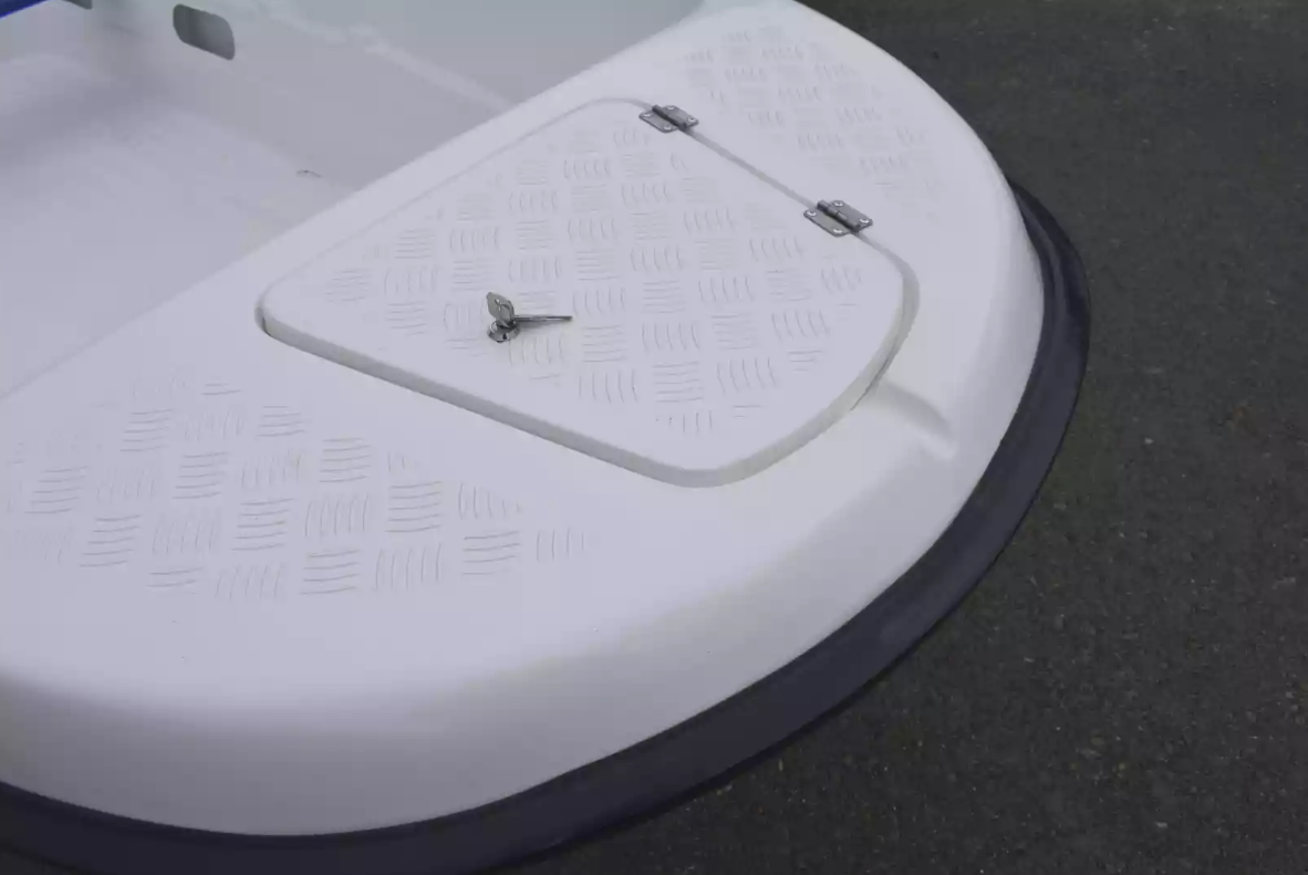 Стеклопластиковая лодка Пингвин New (тримаран) в Костроме