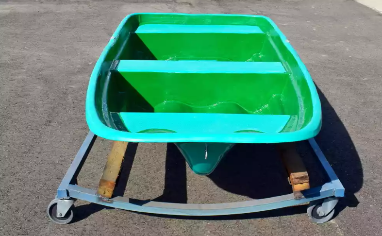 Стеклопластиковая лодка Старт (тримаран) в Костроме