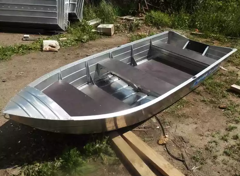 Алюминиевая лодка Вятка-Профи 37 в Костроме
