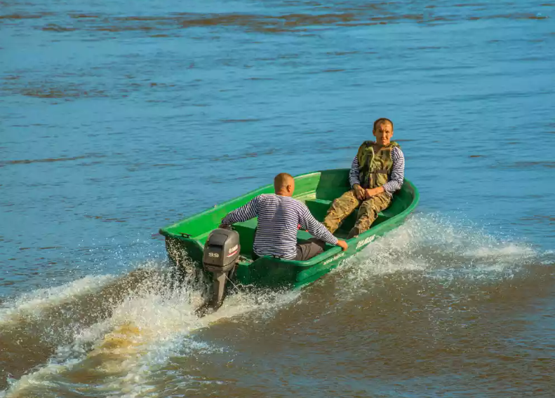 Стеклопластиковая лодка Neman-340 (тримаран) в Костроме