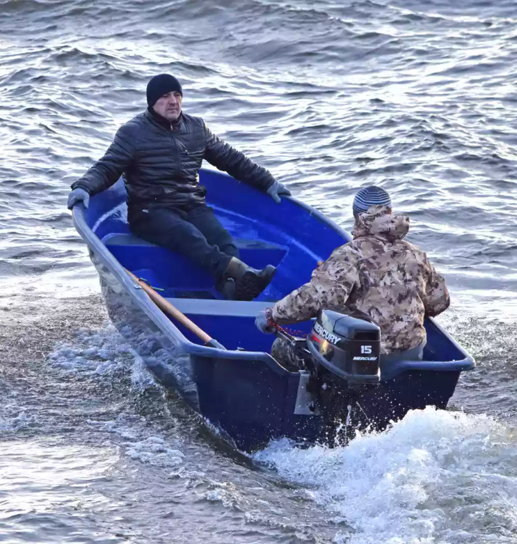 Стеклопластиковая лодка Neman-340 (тримаран) в Костроме
