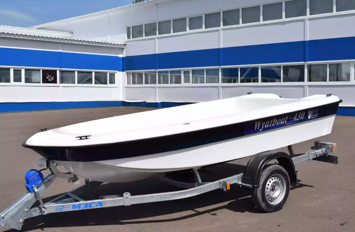 Стеклопластиковая лодка Wyatboat 430 тримаран в Костроме