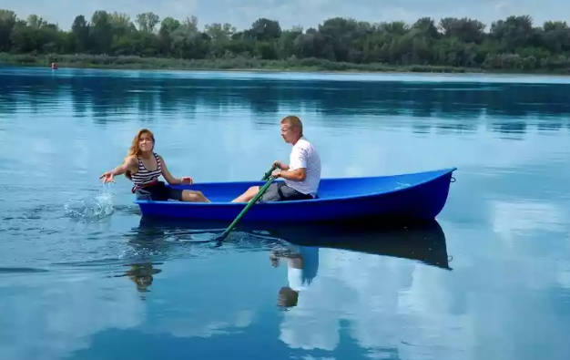 Стеклопластиковая лодка Дельфин в Костроме