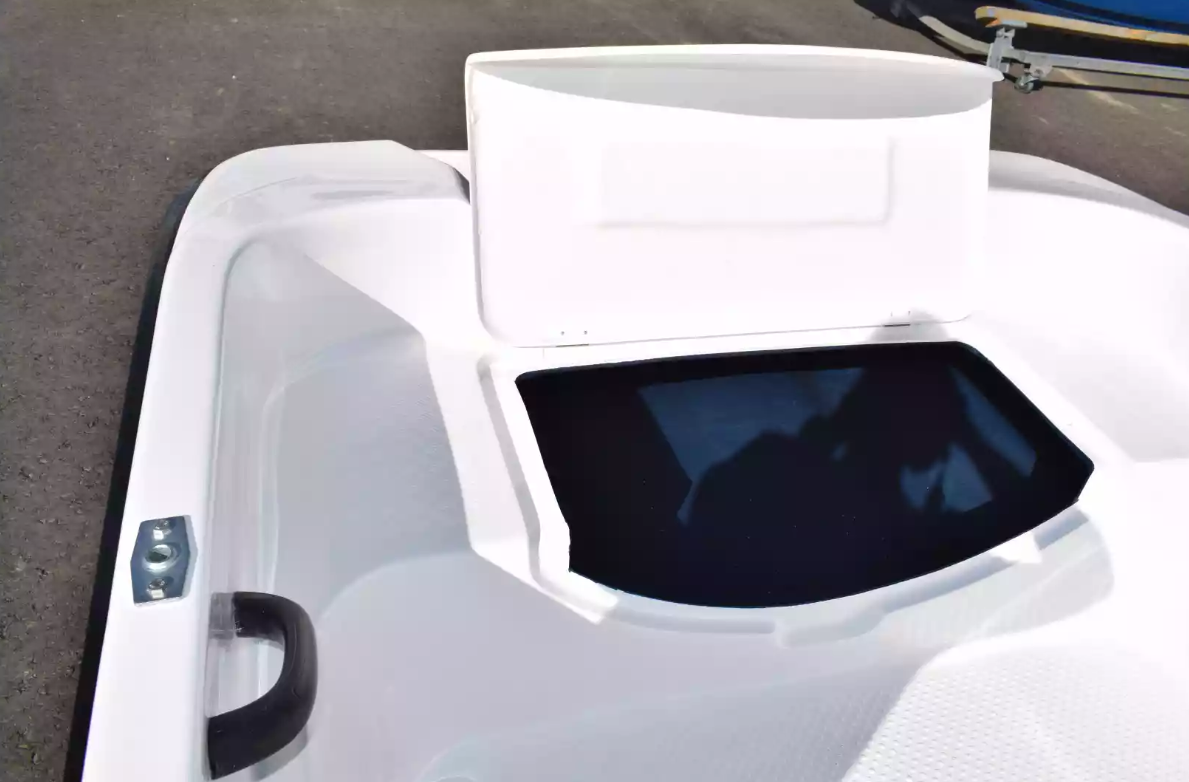 Стеклопластиковая лодка Пингвин (тримаран) в Костроме