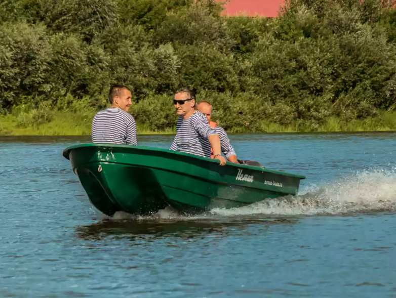 Стеклопластиковая лодка Neman-340 (тримаран) в Костроме