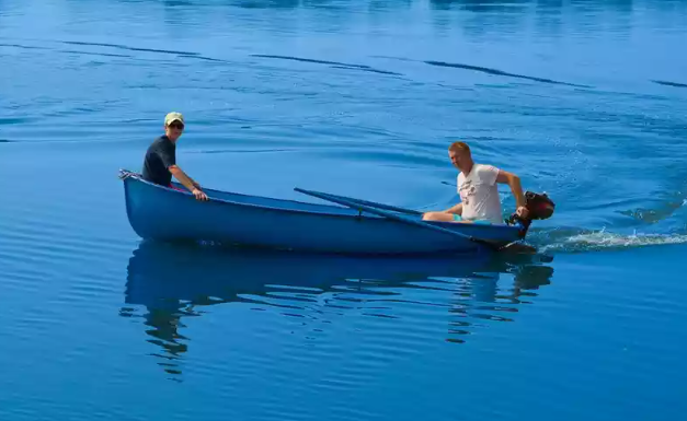 Стеклопластиковая лодка Омуль в Костроме