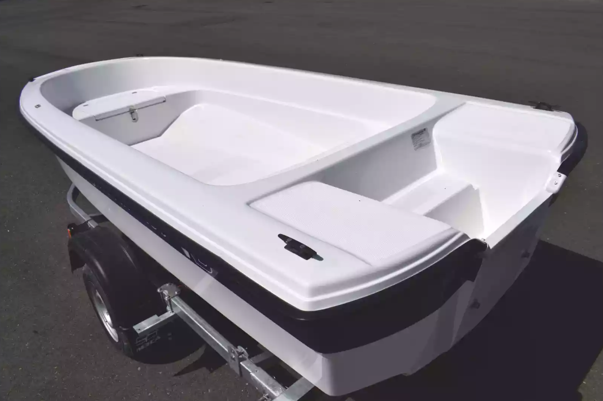 Стеклопластиковая лодка Wyatboat 430 тримаран в Костроме