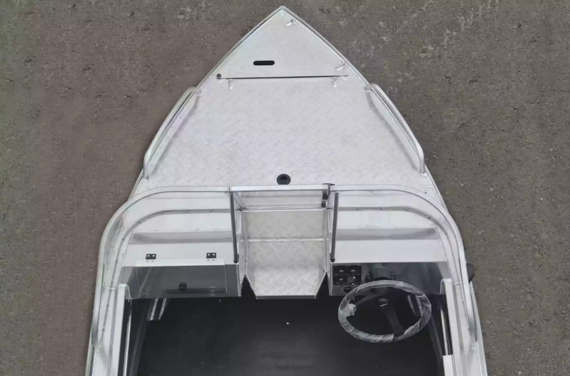 Алюминиевая лодка  Neman-400 PRO в Костроме