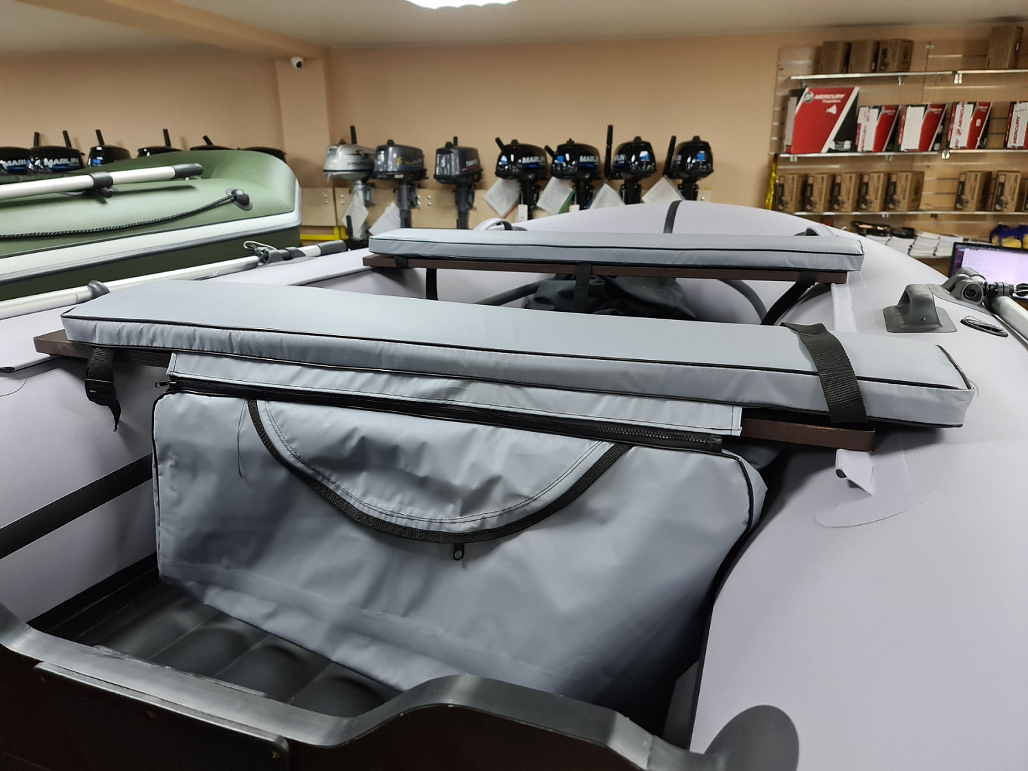 КОМПЛЕКТ МЯГКИХ НАКЛАДОК С СУМКОЙ ДЛЯ ЛОДОК 110Х20 СЕРЫЙ в Костроме