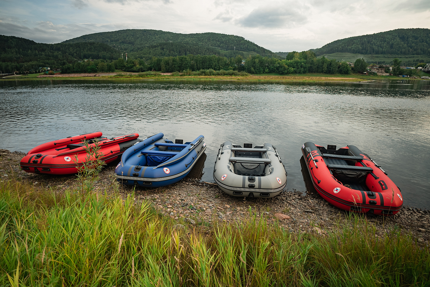 Лодка MISHIMO RIVER FJET PRO 430  под водомет в Костроме