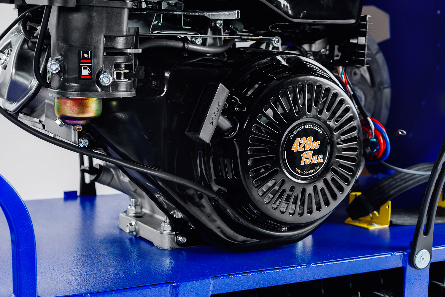 Мотобуксировщик SNOW DOG 17 с эл. запуском (DINKING) в Костроме