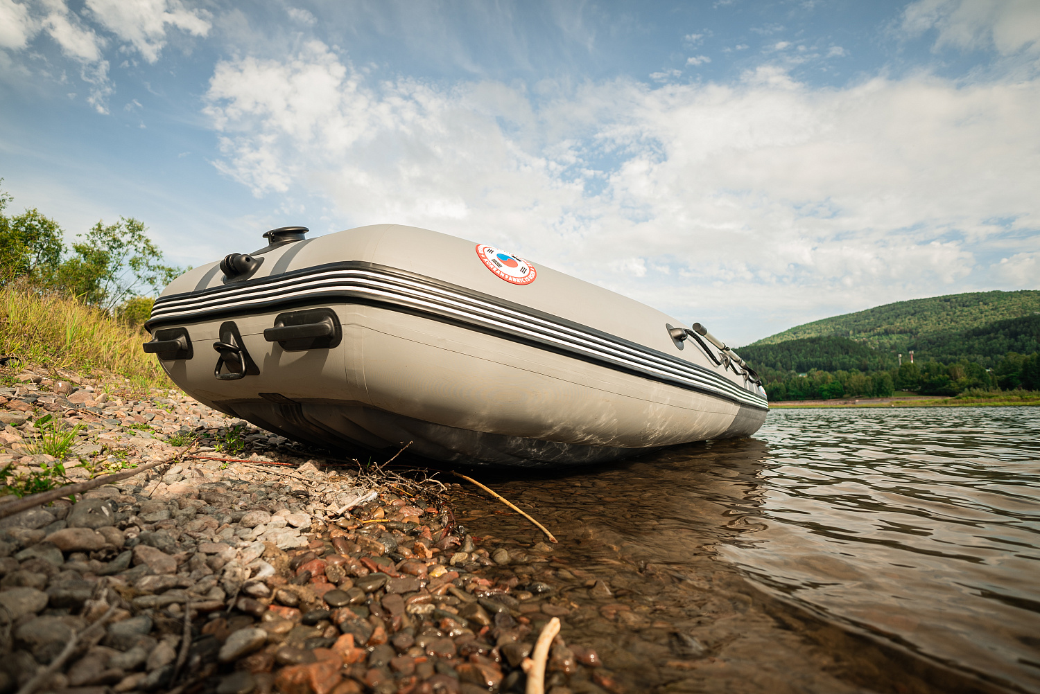 Лодка MISHIMO RIVER JET 390 под водомет в Костроме