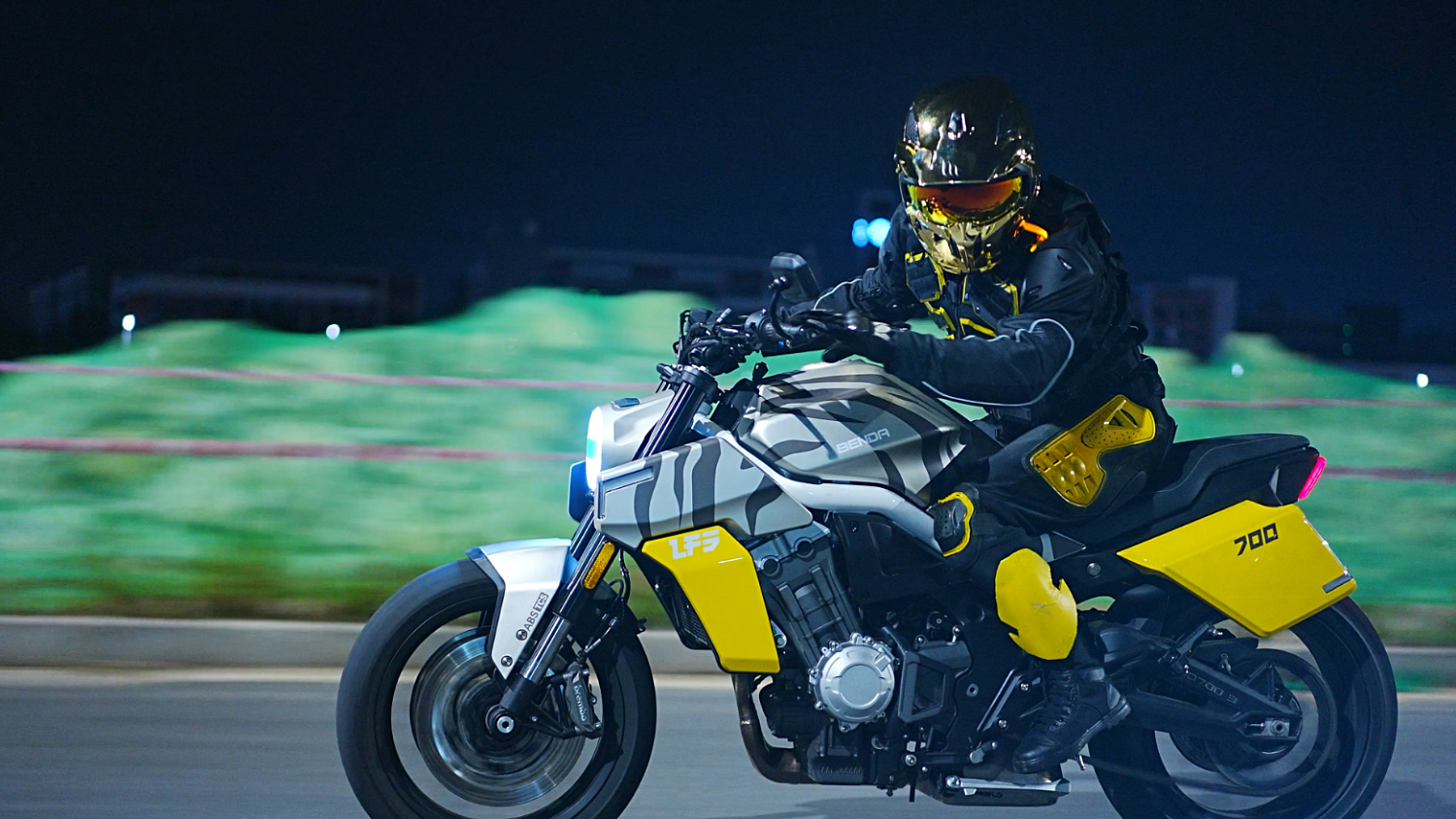 Мотоцикл Benda LFS 700 в Костроме